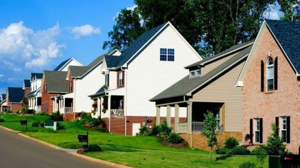 Things to Know About Homeowners Associations